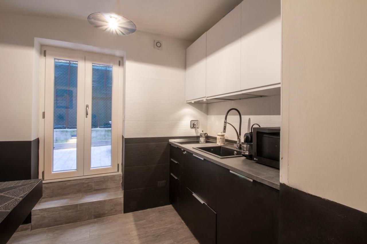 Apartment Piazza Vittorio Emanuele Netflix Rome